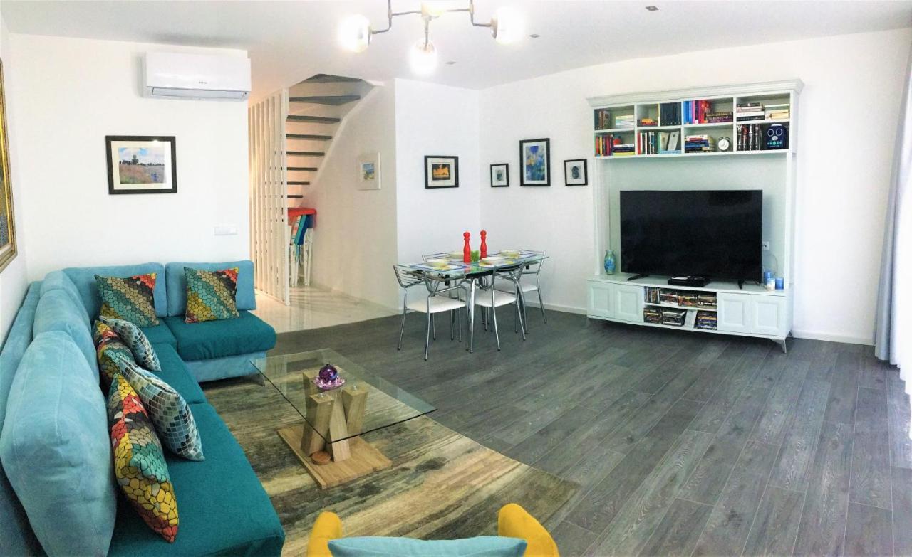 Duplex Seaview Condo ดูร์เรส ภายนอก รูปภาพ