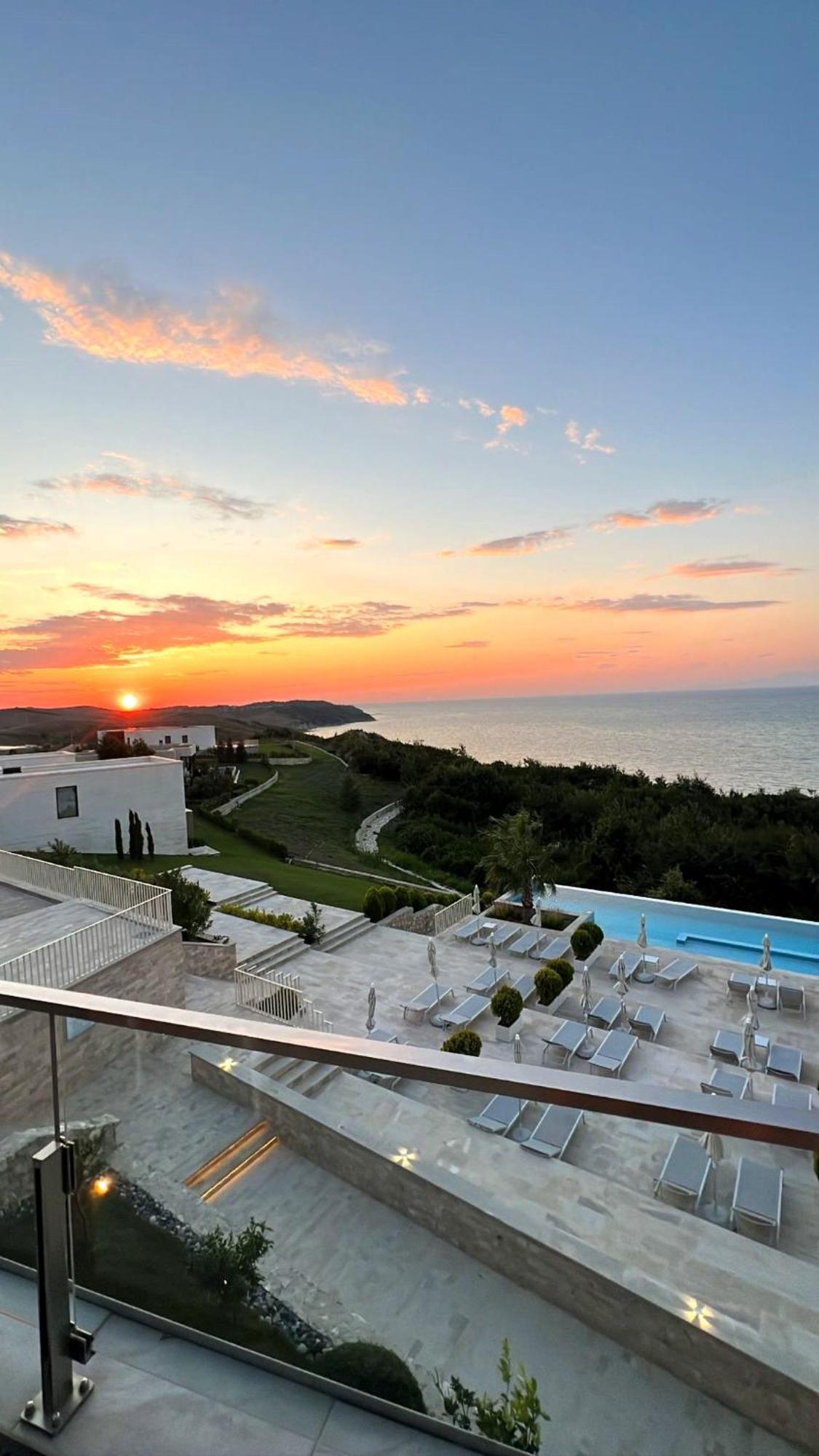 Duplex Seaview Condo ดูร์เรส ภายนอก รูปภาพ